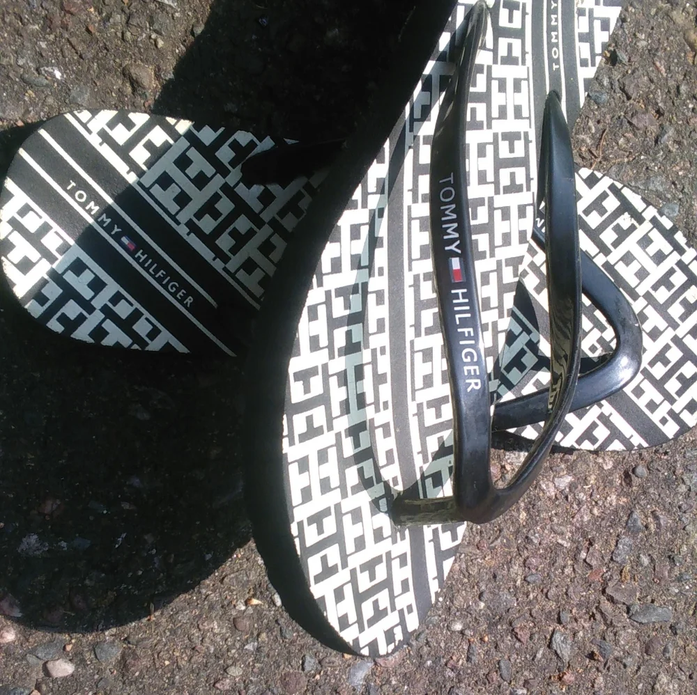 Flip Flops - Picture 2 of 2